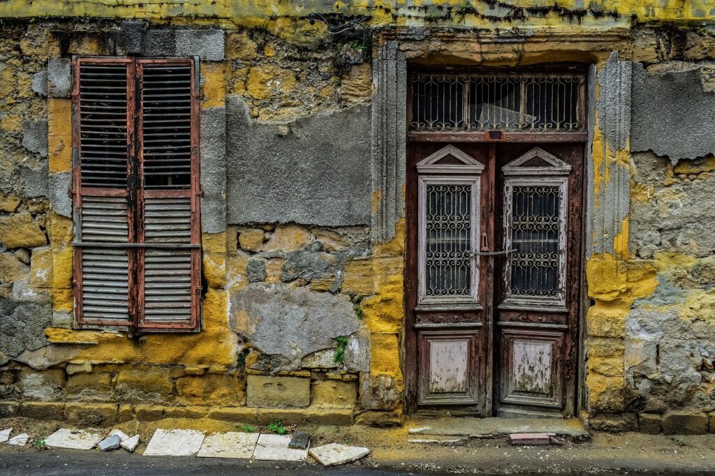 g48a8c4d81eb9d155dd2891cbe0f5528508023bb32b1d3bfc918c4e49291aea1b9e43d3c41d99086b527d70890dfad204b55a601c9b5d2c26adb1692648d24340_1280-3306959 door, window, wall, architecture, old, house, gate, entrance, facade, lefkosia, nicosia, cyprus, aged, weathered, decay, grunge, dirty, damaged, grungy, crack, broken, abandoned, rusty, corrosion, door, door, door, door, facade, facade, nicosia, nicosia, nicosia, nicosia, nicosia, cyprus, decay, decay, decay, grunge, dirty, abandoned, abandoned, rusty, rusty, rusty, rusty, corrosion